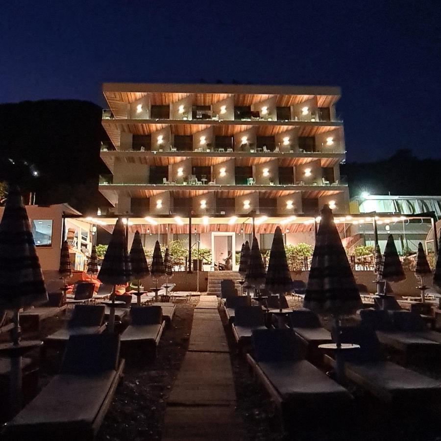 Hotel Aross Kanine Exterior foto